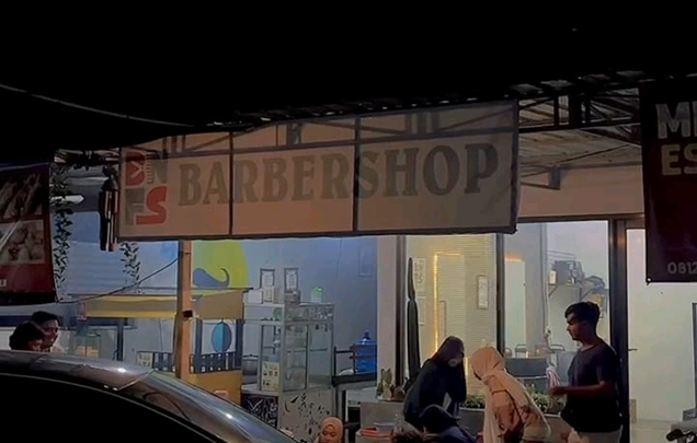 Bnfs.barber, Pilihan Baru Potong Rambut di Karanganyar